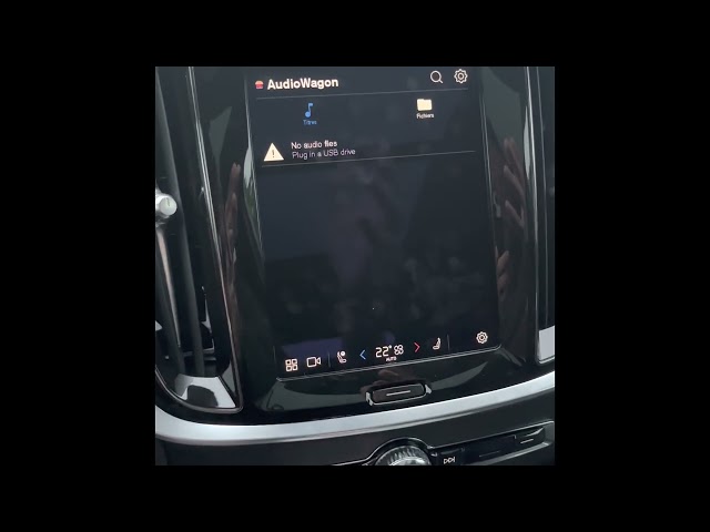 How to play music with a USB key on the Volvo google system.