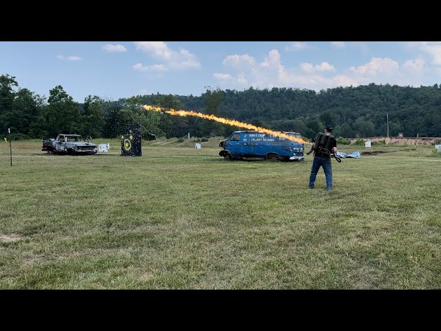 WW2 Flamethrower: liquid fuel vs. napalm