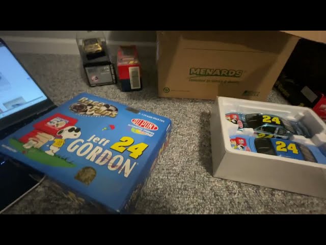 Nostalgic ASMR - Diecast Collection #2 (Unintentional Sounds, No Talking)