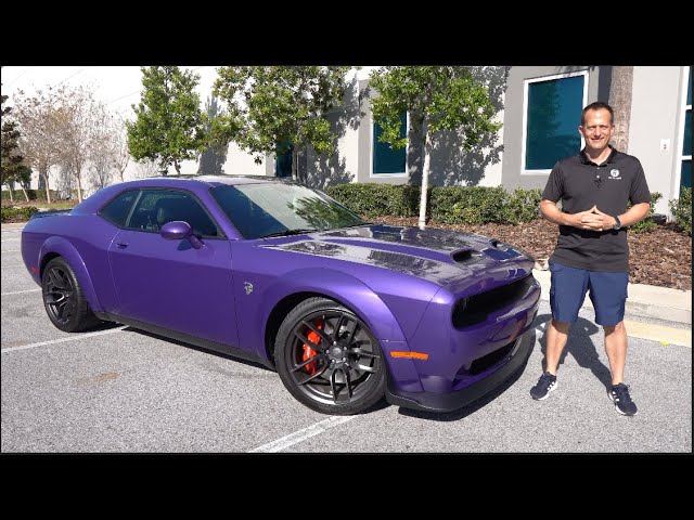 Is the 2023 Dodge Challenger Hellcat Jailbreak the KING of 6-speed manual Muscle Cars?