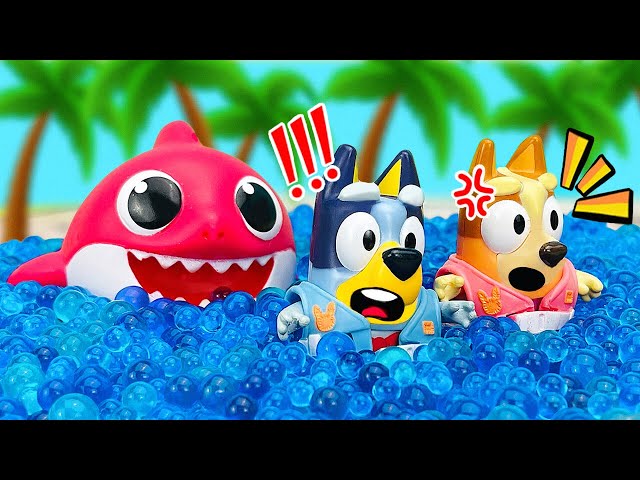 BLUEY & BINGO Funny Beach Vacation ☀️ Sandcastles, Swimming & Safety Rules | Pretend Play Kids Video