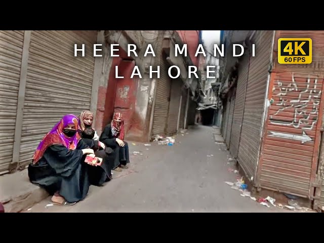 🇵🇰 Heera Mandi. Lahore The Diamond Bazaar. 4K HDR Walking Tour & Captions