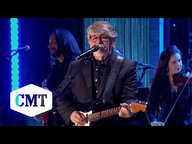 Alabama Performs "My Home's In Alabama" | CMT Giants: Alabama