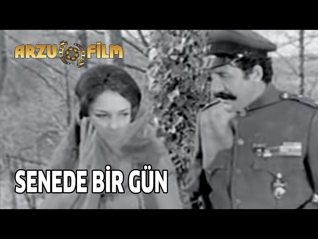 Senede Bir Gün | Kartal Tibet & Selda Alkor - Siyah Beyaz Filmler