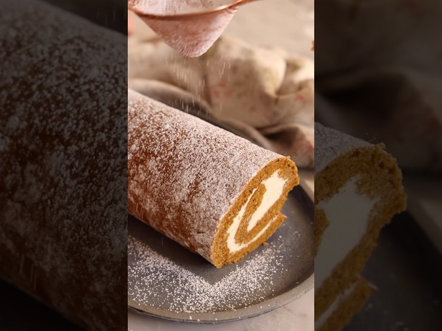 The Best Pumpkin Roll Cake