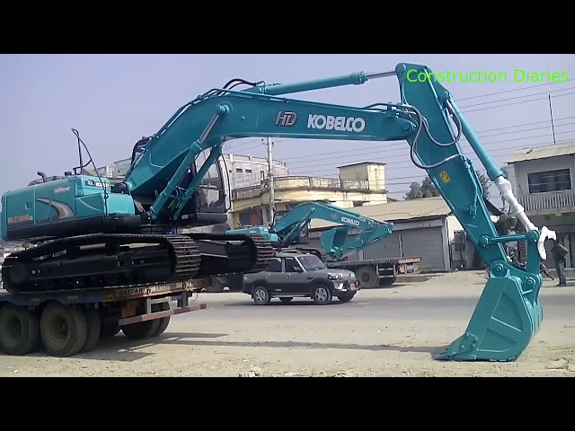 Excavator Unloading Kobelco SK 220