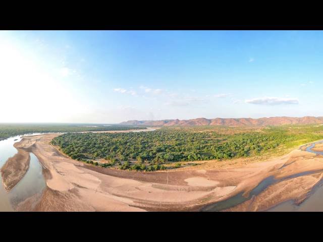 360 VR Video of Mfuwe Lodge, The Bushcamp Company | National Geographic Lodges