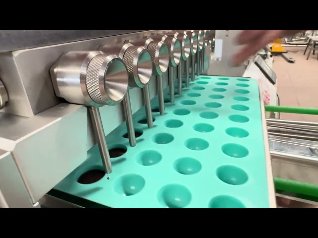 Small Table-Top Gummy Chocolate Depositor