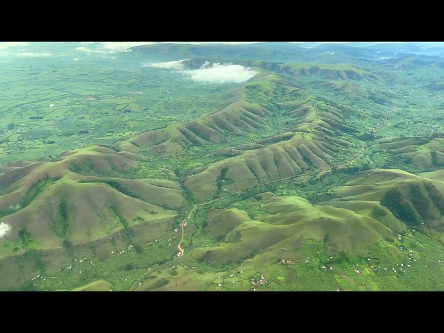 Flight from Entebbe International Airport to Kisoro Airport, Uganda - Unravel Travel TV