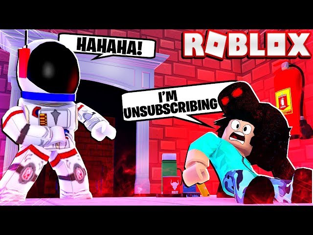 TROLLING others Dressed as My Friend in Roblox Flee The Facility!