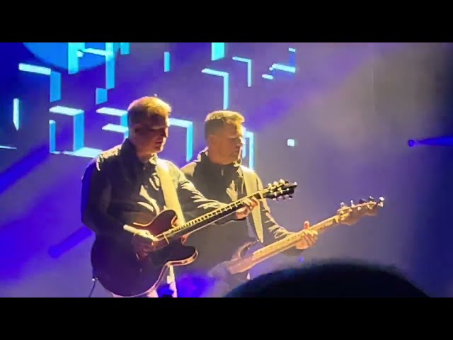 New Order - Blue Monday live @ le Zénith Paris 26/09/2023