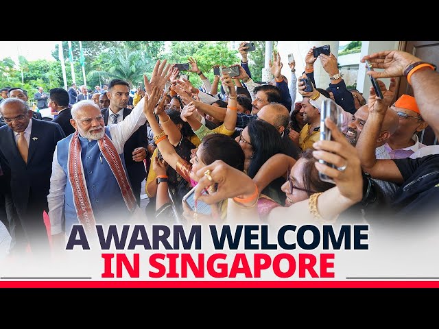 LIVE: Members of Indian community in Singapore accord a warm welcome to PM Modi