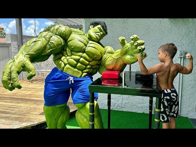 EPIC FIGHTS OF SPIDERMAN and HULK IN REAL LIFE