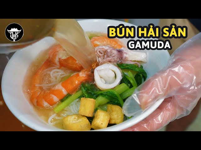 Hanoi food | Bí Quyết Bún Hải Sản: Từ Chọn Tôm Đến Nước Dùng Thơm Ngon