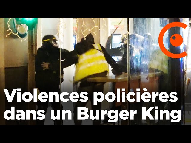 Gilets jaunes matraqués par des CRS dans un Burger King lors de l'Acte 3 (1 décembre 2018, Paris)