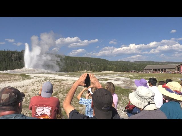 InDepth - Predicting Old Faithful