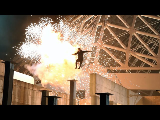 Hong Kong Parkour explosion scene - 6 UNDERGROUND BTS 🇮🇹