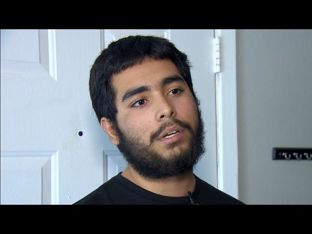 Texas man describes firing at fake maintenance workers who tried to break through his apartment door