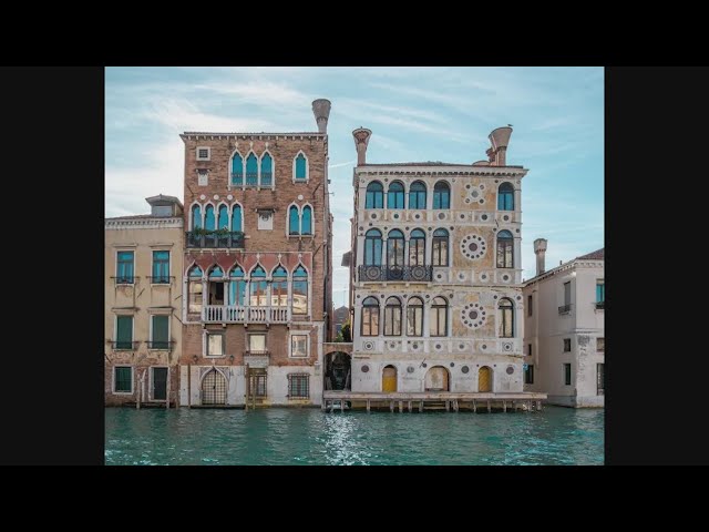 Cursed 15th century mansion for sale in Venice