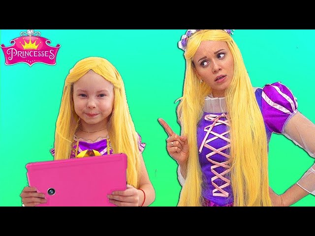 Alice, Wednesday, Stacy + Funny School story for kids and Friendship | Kids Smile TV