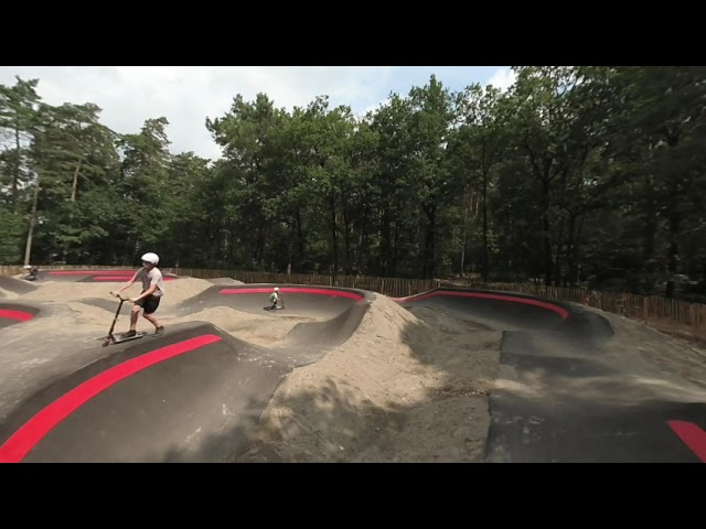 PUMPTRACK GENK VUZEXR VR180 5K 4K injected