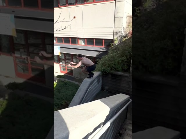 Speed parkour descent @ UCSD in La Jolla, California  🌊 ft. Michael Sliger