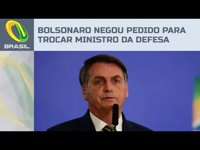 Bolsonaro negou pedido para trocar ministro da Defesa, revelam mensagens de general