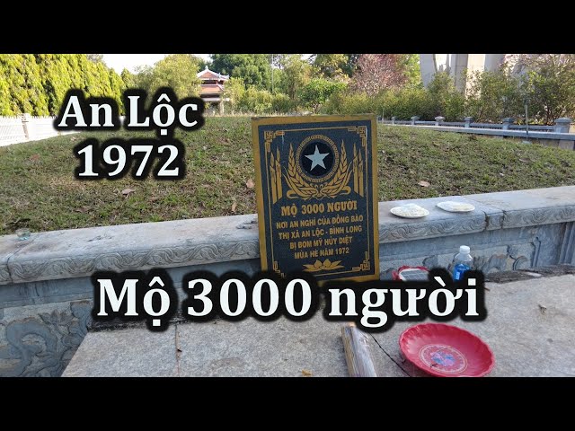 Ngôi mộ tập thể 3000 người sau trận An Lộc 1972.