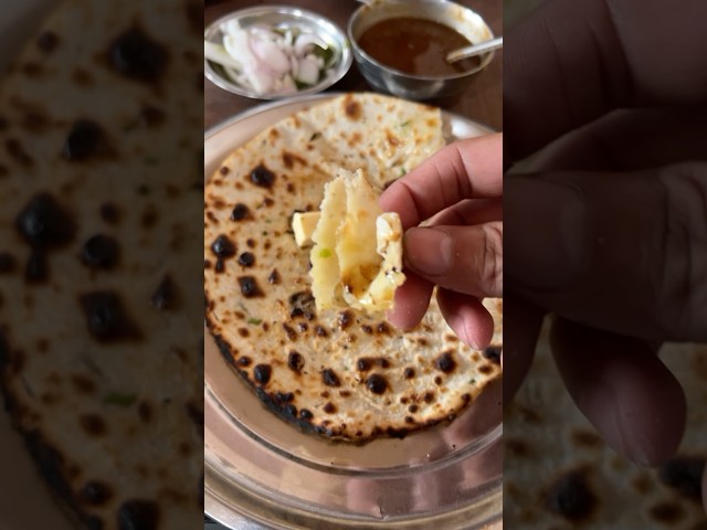 BUTTER ALOO NAAN KI PLATE 60₹ | streetfood #naan #vegetarian #trending #shortsviral