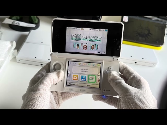 Nintendo 3ds, white refurbished, high quality