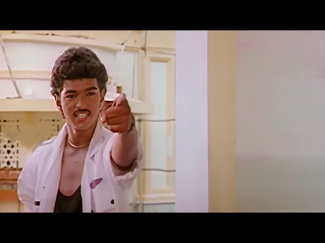 அரசியல்  வாதிகளே ஒழிச்சு கெட்டநம் | Ilayathalapathy Vijay Mass Entry | Naalaiya Theerpu Movie Scene