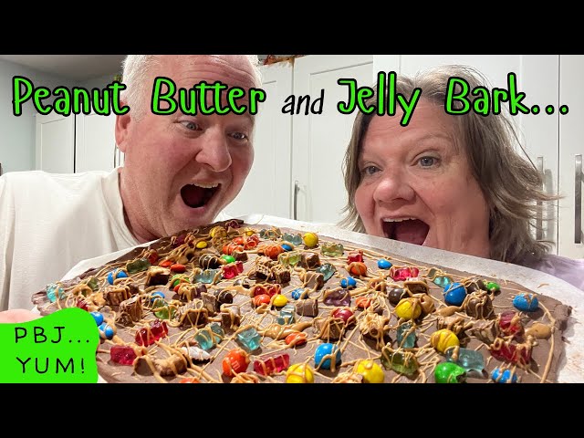 Peanut Butter and Jelly Bark / PBJ Bark Recipe / Peanut Butter Cup Bark with Candy Toppings Recipe