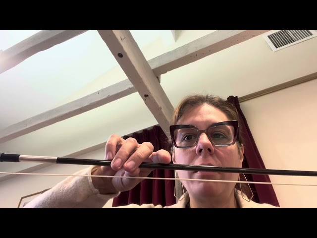 How to find a balanced violin viola bow hand