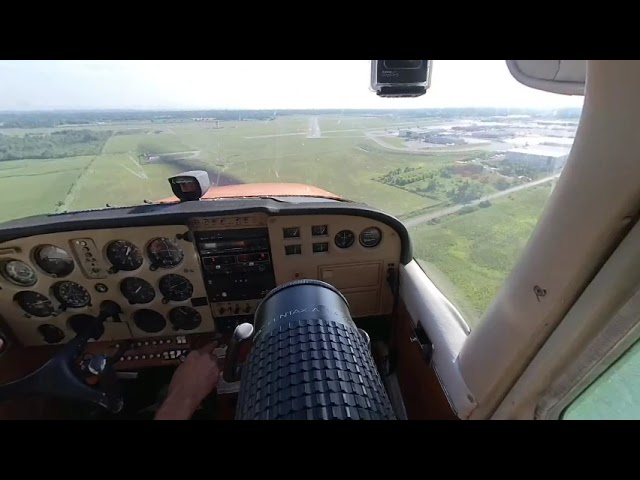 Afternoon Landing Hamilton Airport 180 VR