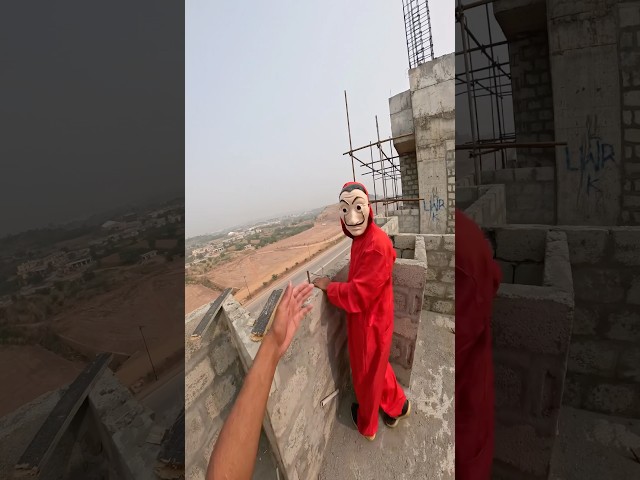 Money heist rooftop freerun pov🤣#parkourfreerun #moneyheist #shortslife #parkourlife