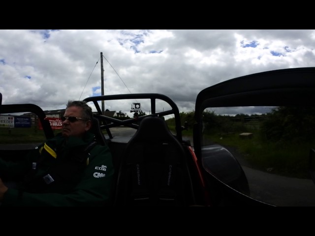 Caterham 620R Flatshifting Fun