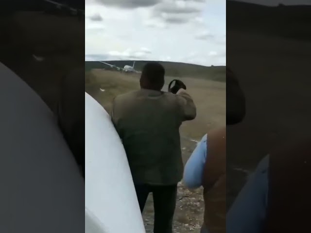 Bouncing plane wheel emergency landing. plane crash plane crashes caught on camera