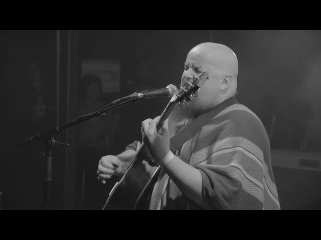 Alain Johannes - Disappearing One (Chris Cornell / Euphoria Morning) live in Paris