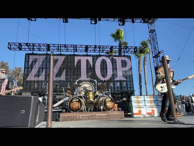 ZZ Top “Sixteen Tons” Beachlife 05.05.2024 🎸 🏝️ 💨