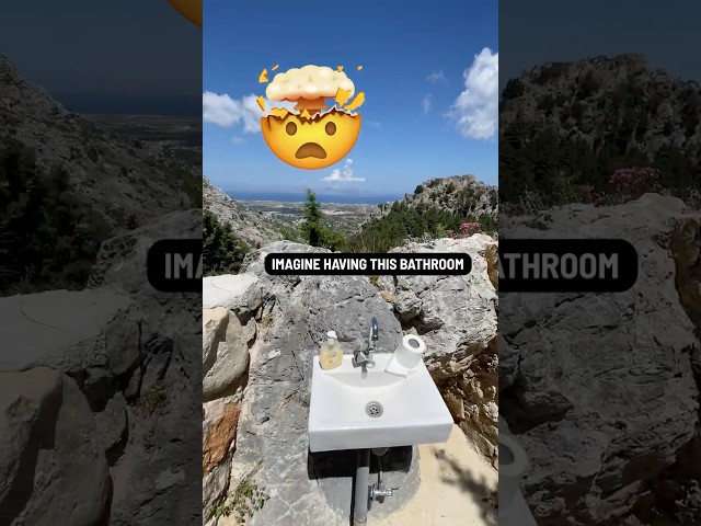 Mountain Bathroom Bliss: Comedian's Dream Come True ⛰️🚽 #shorts #comedy #funny #outdoorliving #LOL