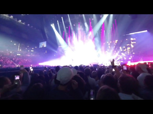 Enrique Iglesias VR 180 live  live on Stage 2019 05 10 Zürich