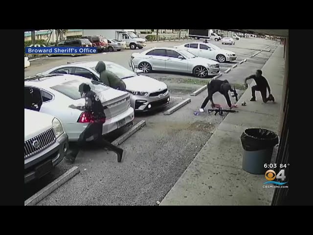 Well-Armed Suspects Sought In Broward