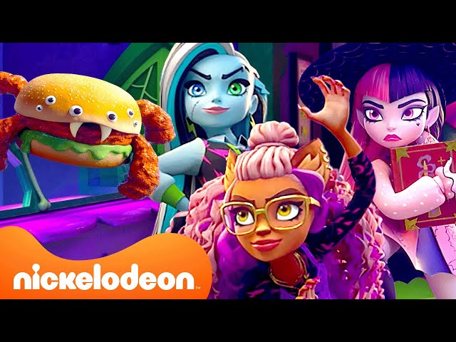 Draculaura Makes Food Monsters! 😱 Monster High Full Scene | Nickelodeon