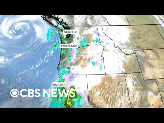 1 dead as bomb cyclone hits Pacific Northwest