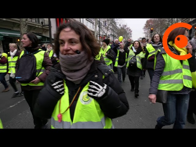 Yellow vests: women's demonstration