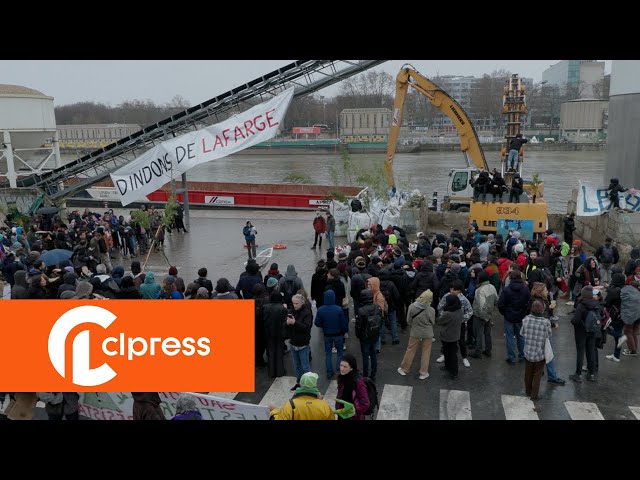 Action des "Soulèvements de la Terre" contre le béton (10 décembre 2023, Paris, France) [4K]