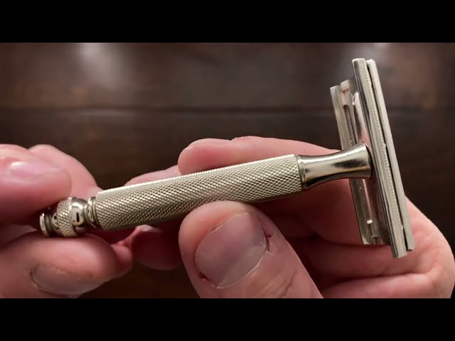 The Gillette Ball Tech Safety Razor