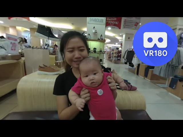 [VR180 5.7k] Baby Riley play standing with Yiyi in a Bandung Shopping Mall | Vuze XR 180° 3D