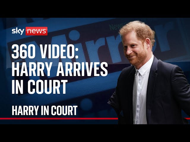 360 video: Prince Harry arrives at court