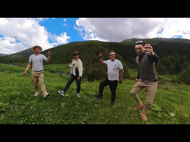 VR360 8K | Dancing Khampa men in Jinchuan, Ganzi, China